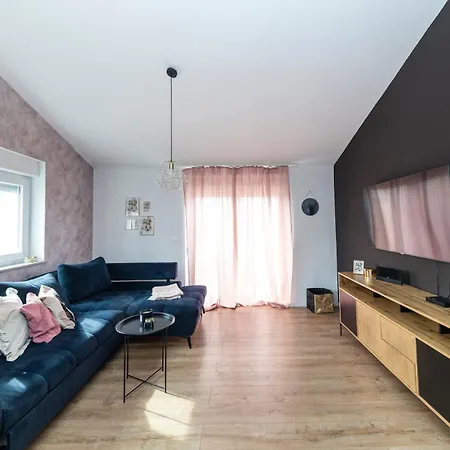 아파트 Charming In Peaceful Area